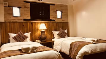 Deluxe Twin Room, 2 Single Beds | 1 bedroom, desk, rollaway beds, free WiFi