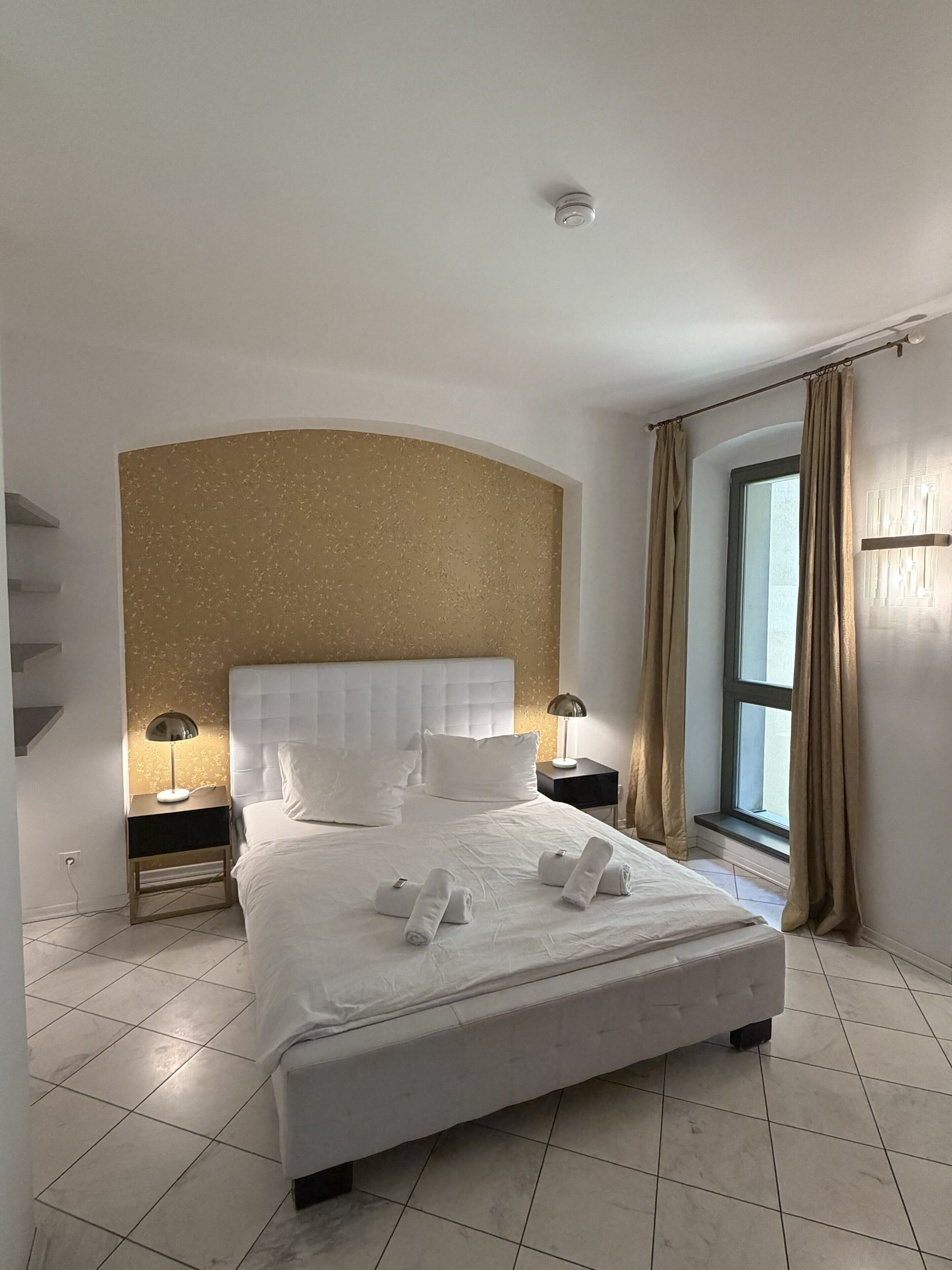 Deluxe Apartment, 2 Bedrooms, Garden Area (incl. final cleaning fee € 80,-) | Soundproofing, rollaway beds, free WiFi, bed sheets