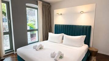 Deluxe Apartment, 3 Bedrooms, Balcony, Park View (incl. final cleaning fee € 80,-)
