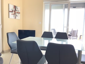 Essbereich im Zimmer