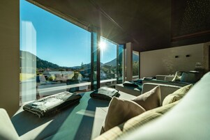 Körperbehandlungen, Warmsteinmassagen, Sportmassagen