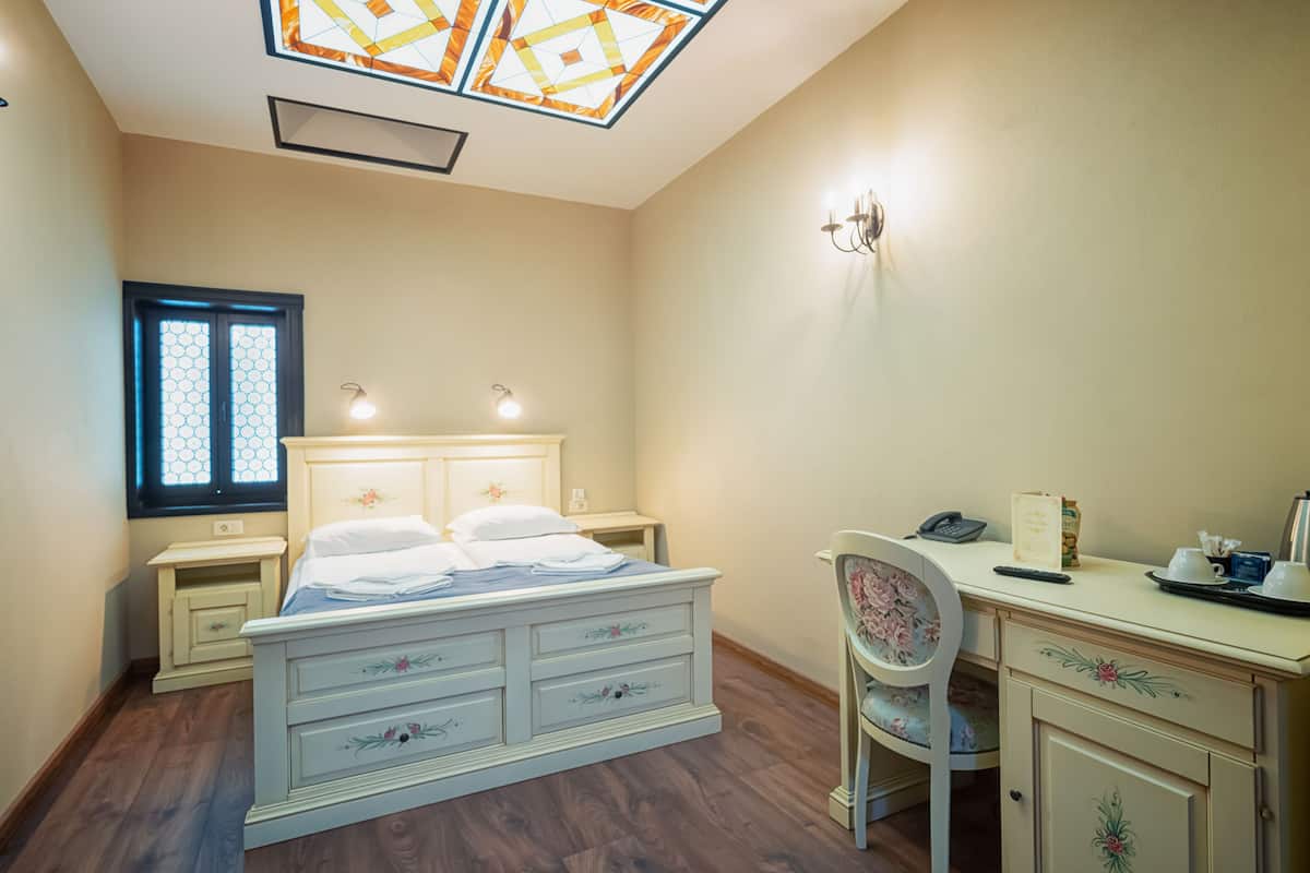 Economy Oda | 1 yatak odası, anti alerjik yatak takımı, minibar, odada kasa