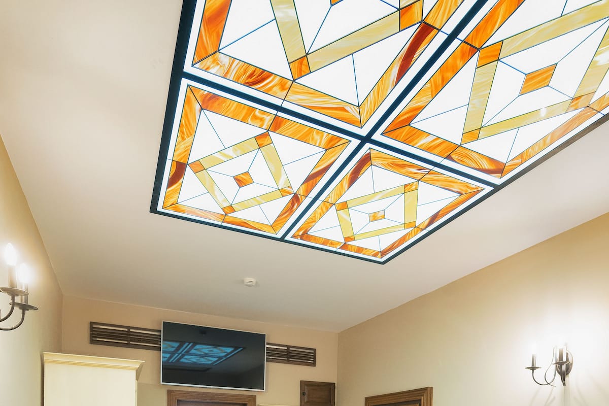 1 yatak odası, anti alerjik yatak takımı, minibar, odada kasa