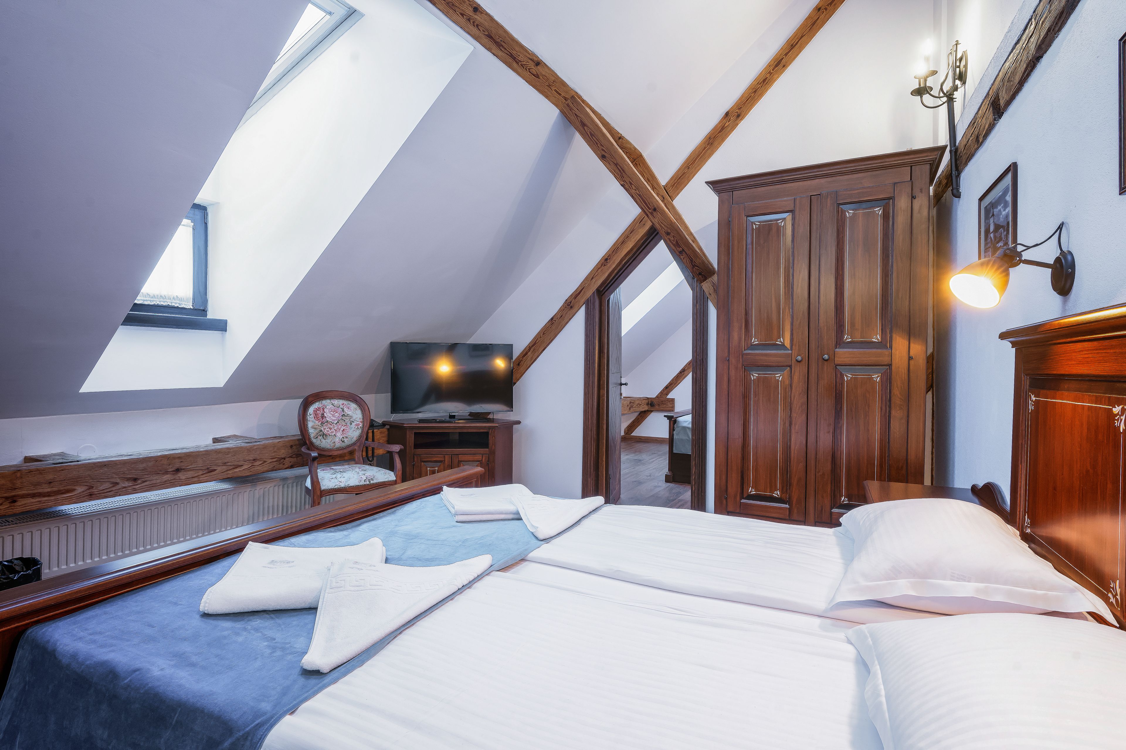 2 bedrooms, premium bedding, memory-foam beds, minibar