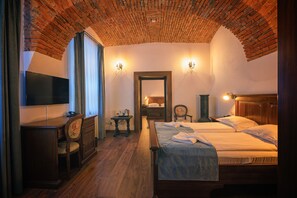 1 habitación, ropa de cama hipoalergénica y minibar 