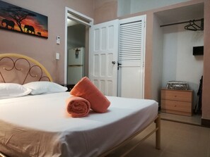 1 habitación, minibar y caja de seguridad en la habitación