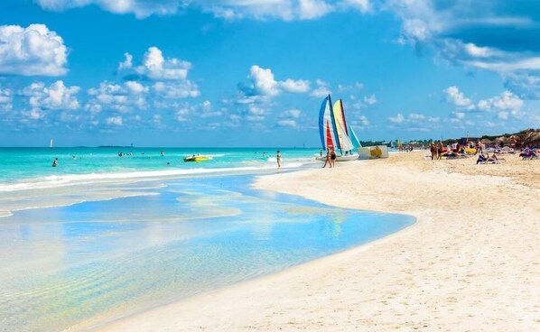 En la playa, buceo