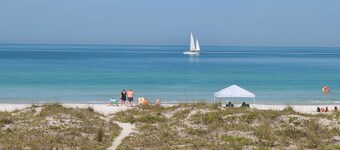Beachfront Cottages (Patio) à Beautiful Sandy Shores sur le golfe du Mexique