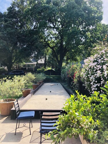 Downtown St. Helena retreat with pool, bocce ball and privacy. Permit #PL23-019