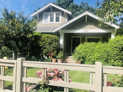 Downtown St. Helena retreat with pool, bocce ball and privacy. Permit #PL23-019