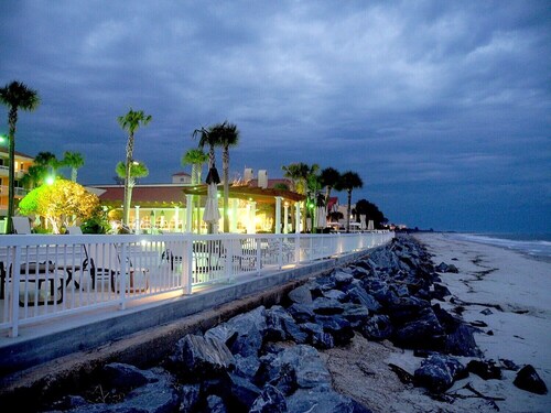 King & Prince Oceanfront North Villa