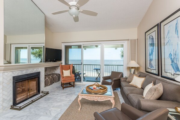 Smart TV, fireplace, DVD player, books