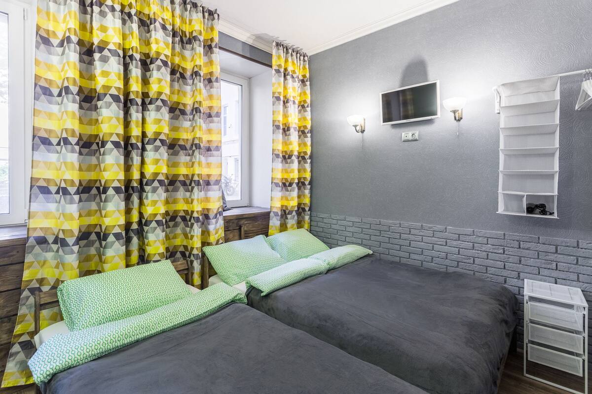 Premium bedding, free WiFi