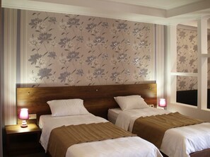 Family Room, 3 Single Beds | 1 bedroom, premium bedding, in-room safe, desk - King David Hotel (Kutaisi)