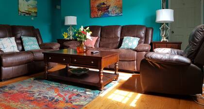 Thompson House Cape Cod