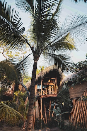 Ocean View Treehouse | Premium bedding, minibar, in-room safe, bed sheets