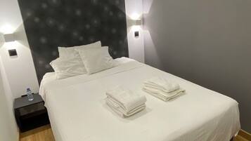 Economy Apartment, 1 Queen Bed, Private Bathroom, City View