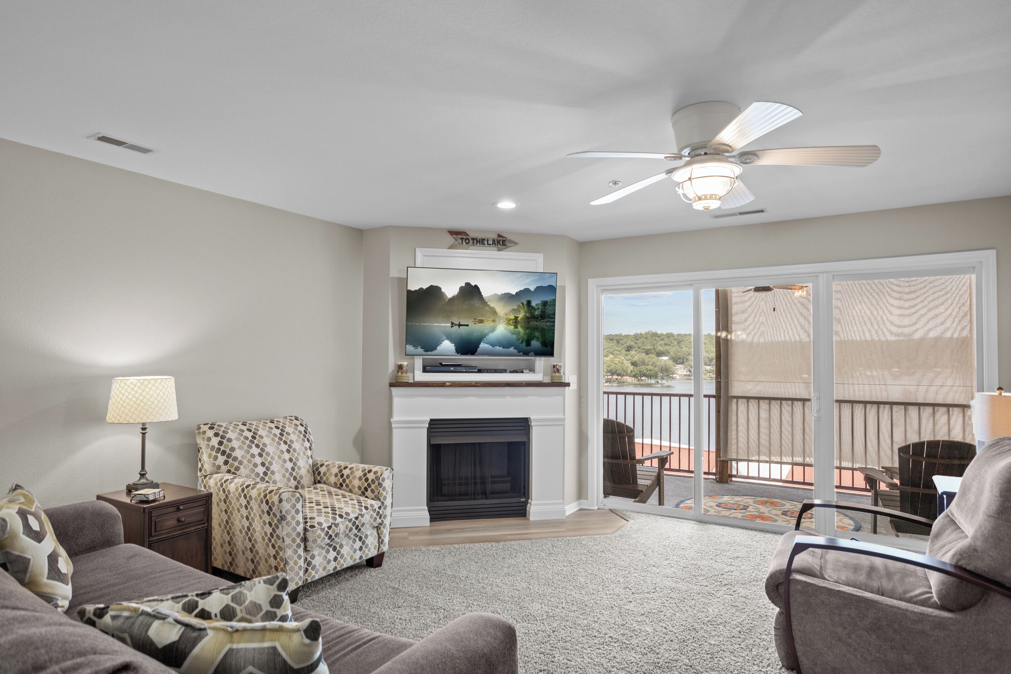 Flat-screen TV, fireplace, DVD player