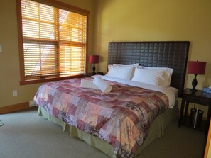 3 chambres, fer et planche à repasser, accès au Wi-Fi (inclus)