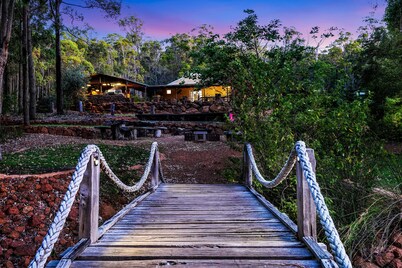 Nannup Bush Retreat........ Soothing Nature, all the conforts