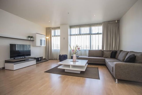 Smart TV, DVD player, stereo