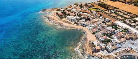 Una playa cerca