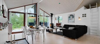 Cozy home in ålbæk with WiFi