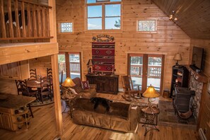 Smart TV, fireplace, DVD player, offices - Enjoy Peace & Wildlife- Stunning Log Home w/ Mountain Views!  Pagosa Springs, Co (Pagosa Springs)