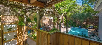 Pool, 3 Mins to the Beach, Hidden Oasis in BMB + Free Attraction Tickets!