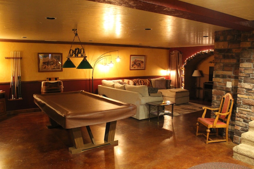 Perfect For Outdoor Enthusiasts And History Buffs! - Anaconda, MT