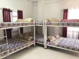 Desk, free WiFi, bed sheets