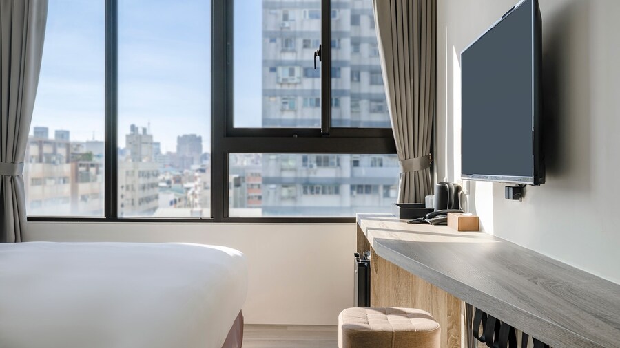 CHECK inn Express Taichung Fuxing