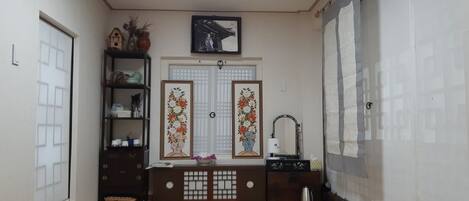 Room (Myungwollusil) | Free WiFi