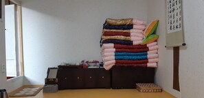 ルーム (Juksongsil 320) | WiFi (無料)