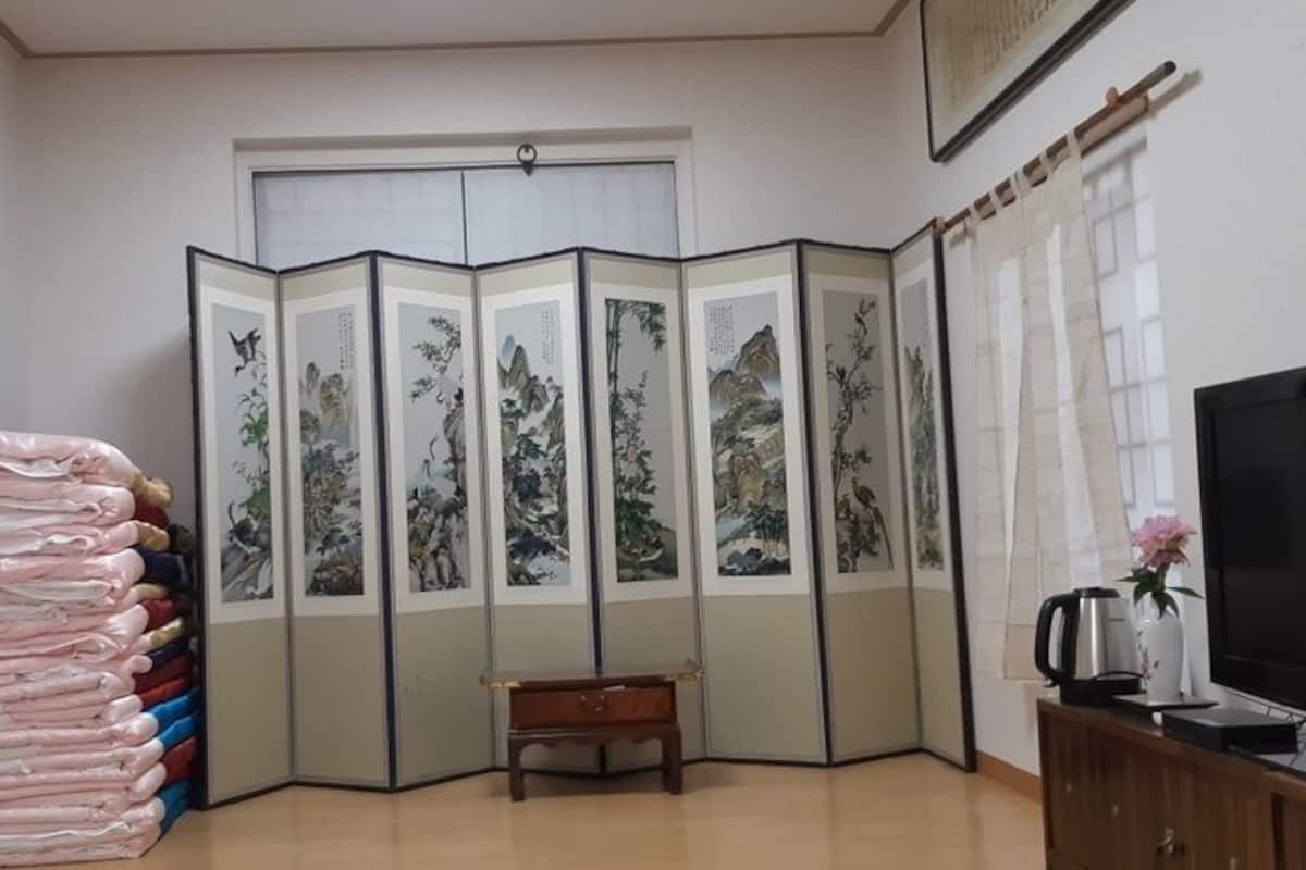 Chambre (Chungpunghunsil)