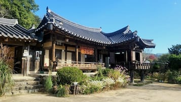 Façade de lâhĂ©bergement