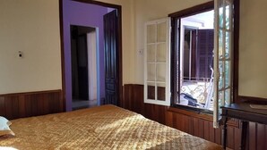 Double or Twin Room | Desk, WiFi (free) - The Casting Homestay (Hue)