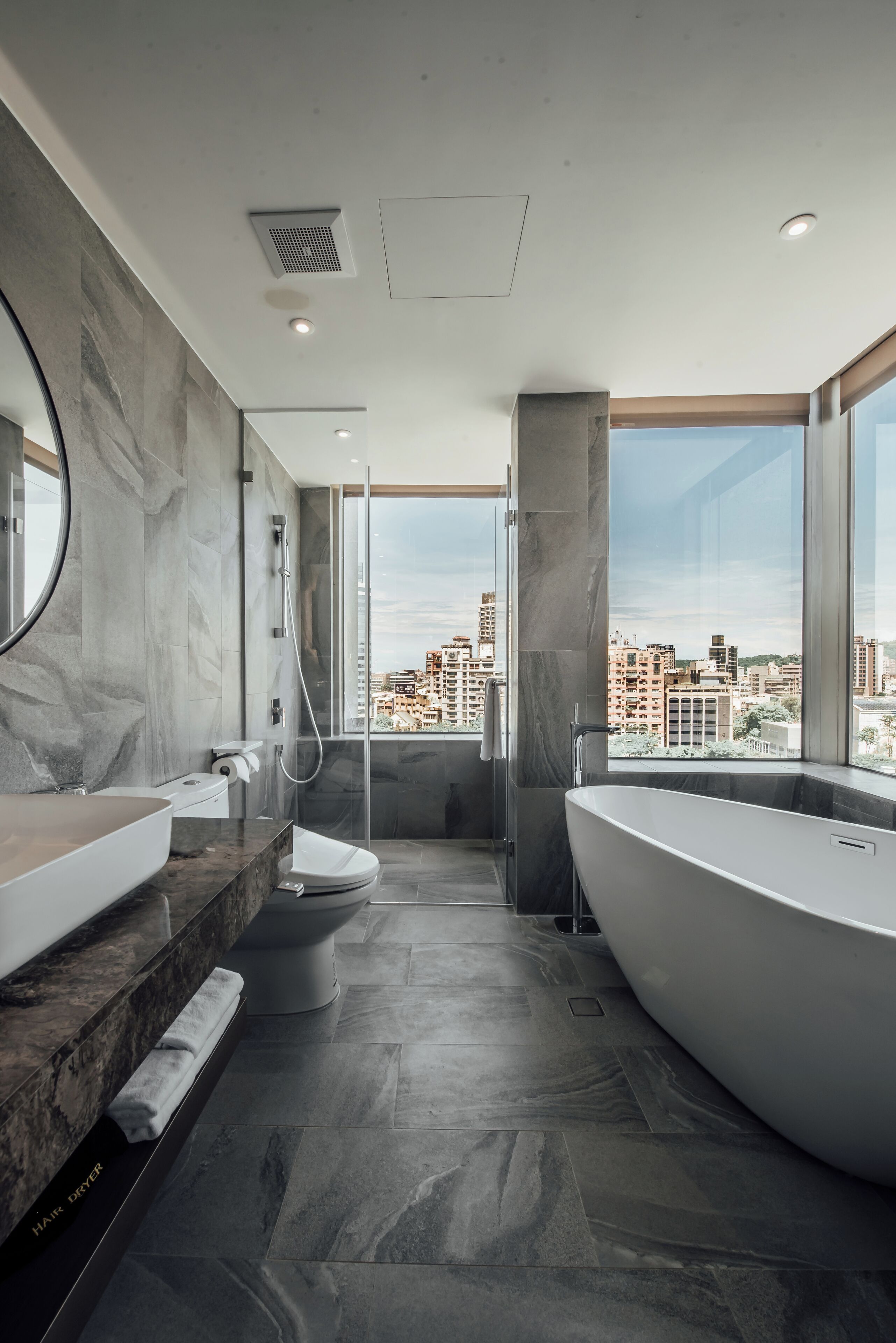 luxury double room, river view | bathroom | free toiletries, hair dryer, slippers, towels