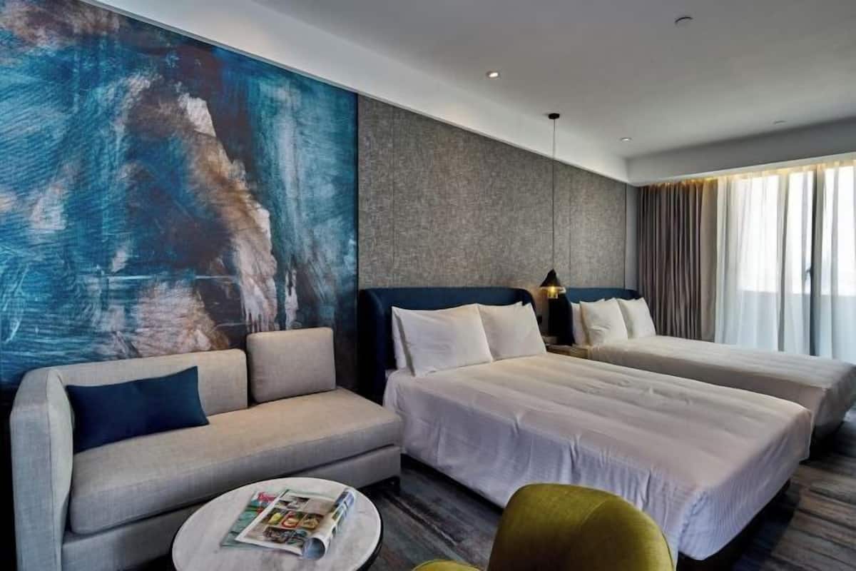 Premium bedding, in-room safe, individually furnished, blackout drapes