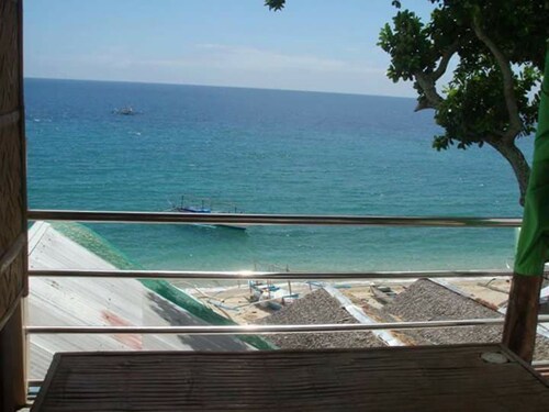 Antipolo Beach Haus Annex