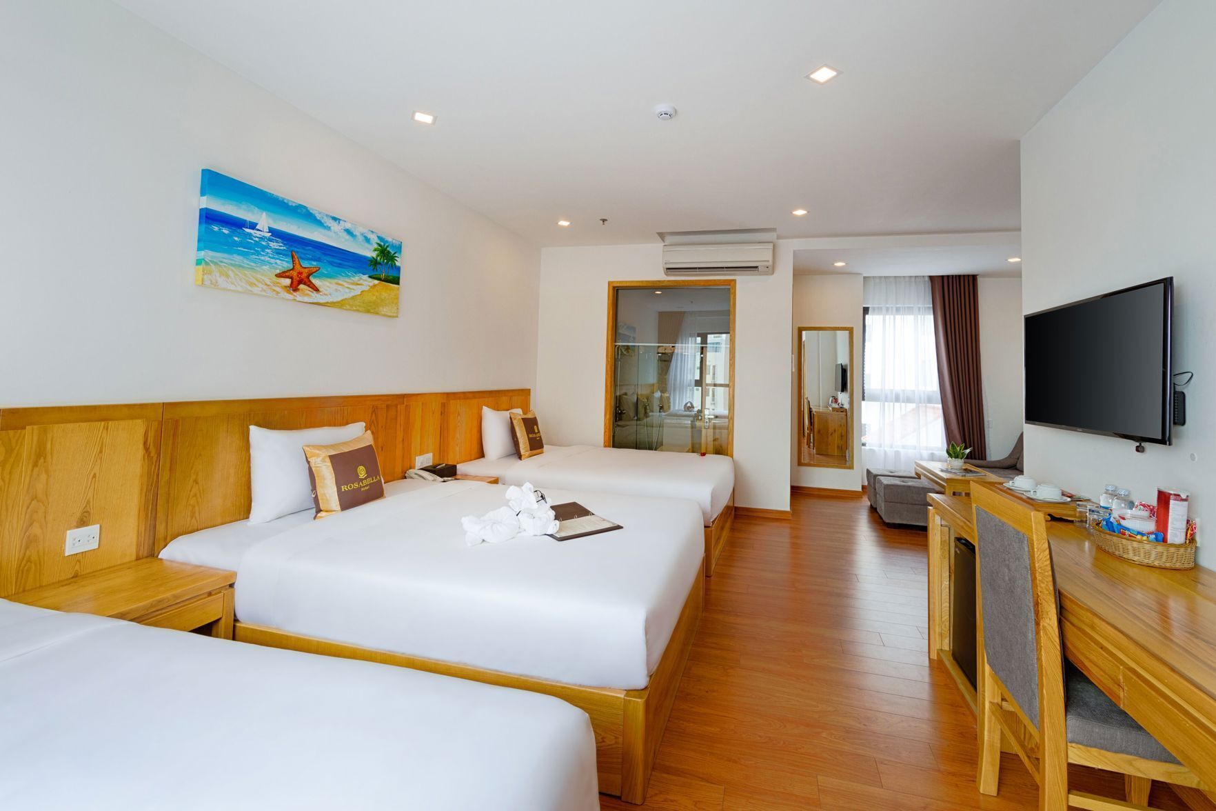 1 Schlafzimmer, hochwertige Bettwaren, Daunenbettdecken