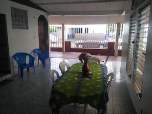 Tägliches inbegriffenes einheimisches Frühstück