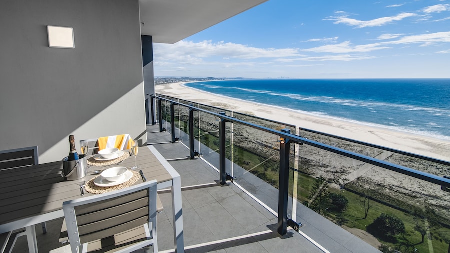 Iconic Kirra Beach Resort