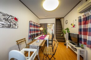 Hus (Private Vacation) | Vardagsrum | Platt-tv