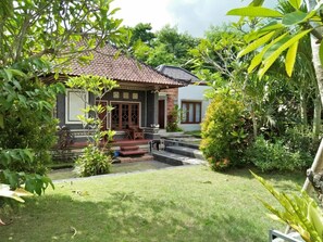 Exterior - UmahOde (Kutuh)