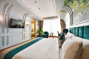 Studio Suite Bathtub without window | Minibar, in-room safe, desk, free WiFi - Cicilia Saigon Center (Ho Chi Minh City)