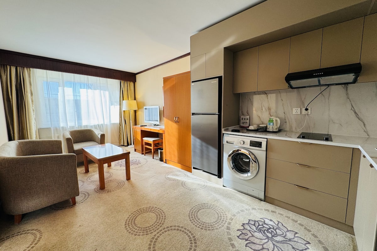 deluxe room, 1 bedroom | private kitchen | coffee/tea maker, electric kettle