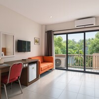 Standard Room | 1 bedroom, desk, blackout drapes, iron/ironing board