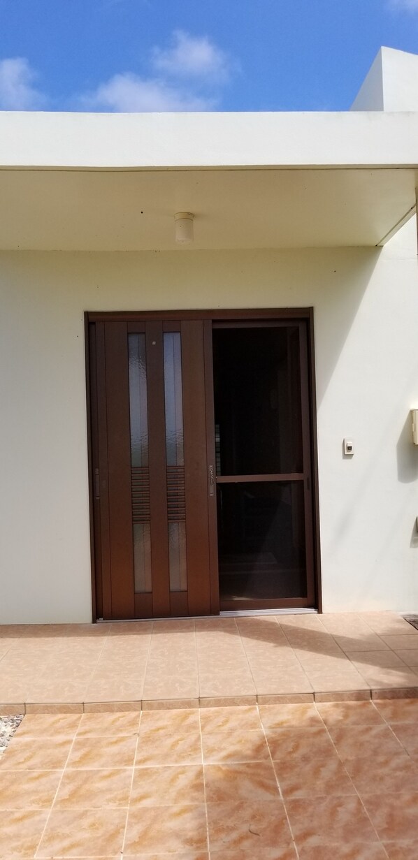 Exterior - Kumaza (Miyakojima)