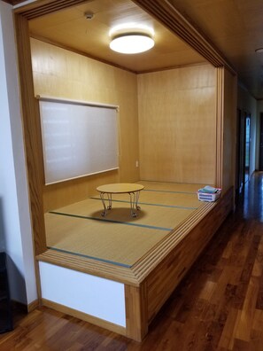 Flat-screen TV - Kumaza (Miyakojima)